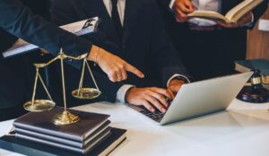 Cyber crime lawyer in Islamabad defending client in court